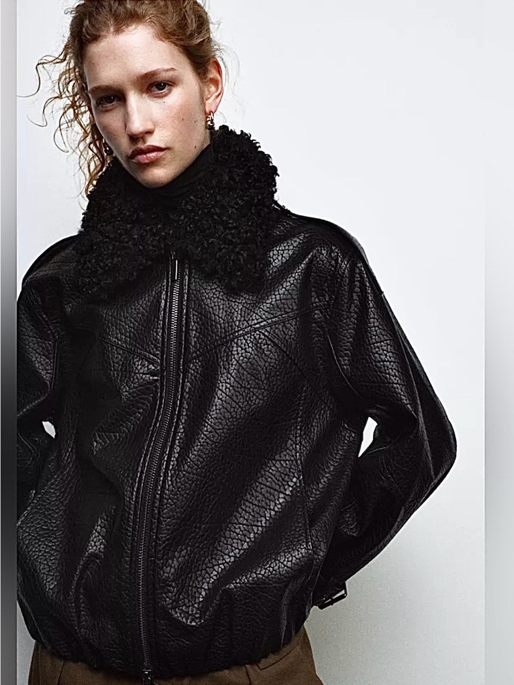 Zara faux leather black bomber jacket with detachable fur collar sz.XS